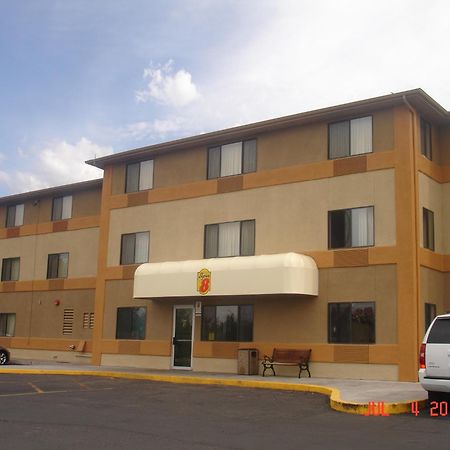 Super 8 By Wyndham Cedar City Bagian luar foto