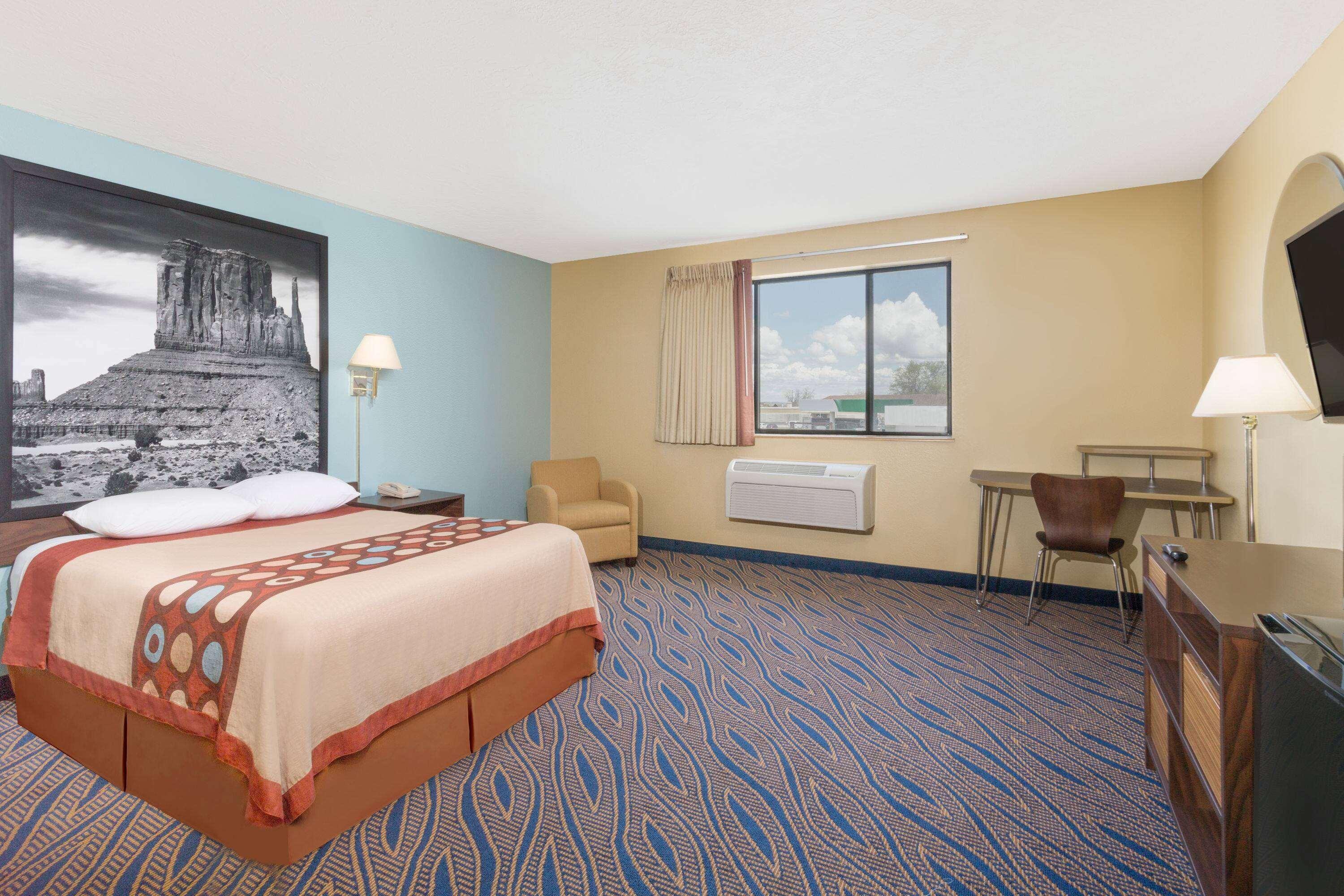 Super 8 By Wyndham Cedar City Bagian luar foto