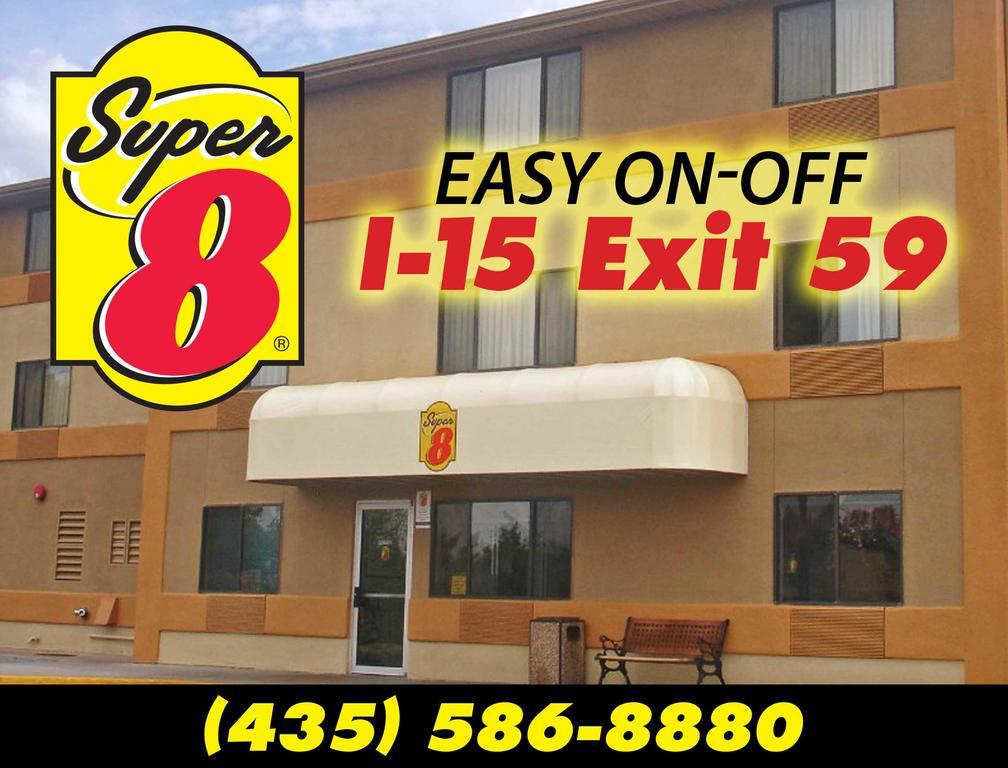 Super 8 By Wyndham Cedar City Bagian luar foto