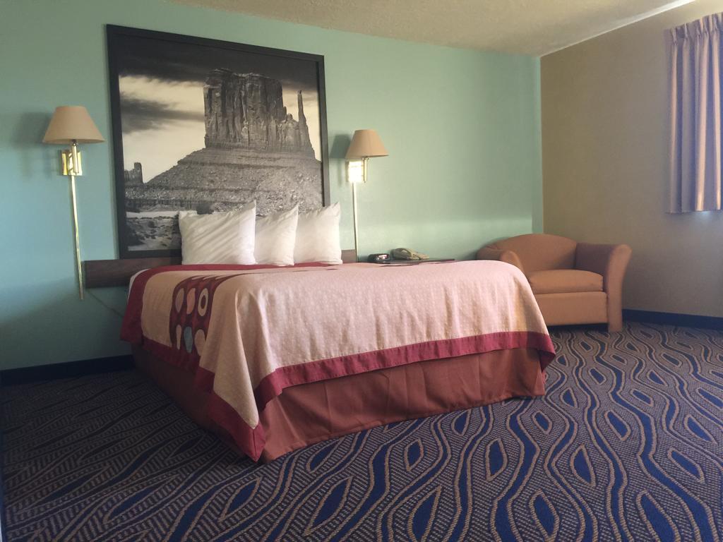 Super 8 By Wyndham Cedar City Bagian luar foto