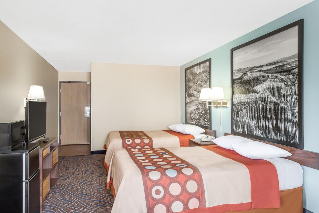 Super 8 By Wyndham Cedar City Ruang foto