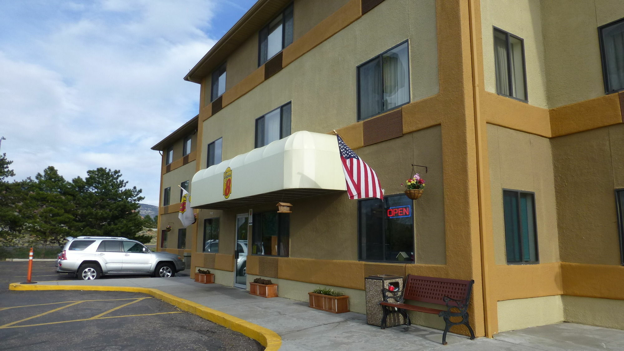 Super 8 By Wyndham Cedar City Bagian luar foto